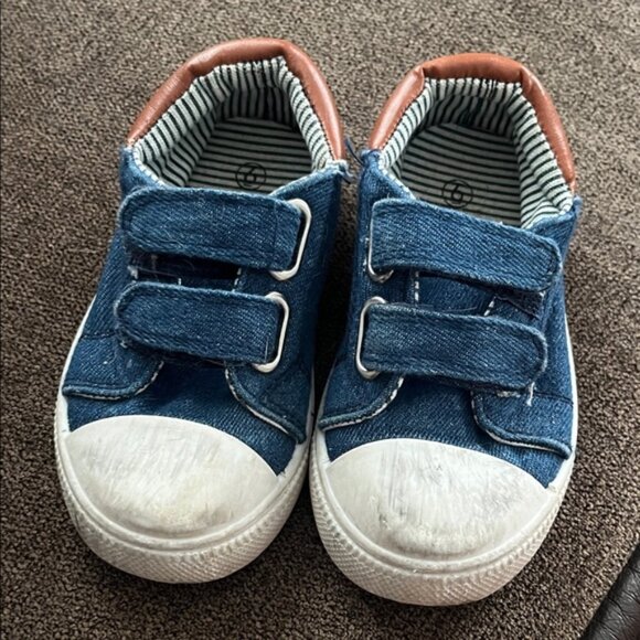 🔥 Blue and Brown Kids Shoes 🔥 - Picture 1 of 7